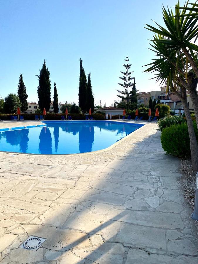Owls Nest Townhouse Villa Paphos Exterior photo